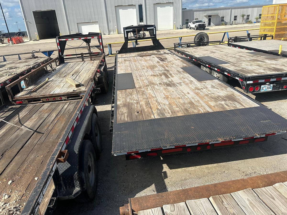 Used 2024 PJ Trailer MGF 26' Deck with Tilt Deck and Smitty Bilt 17,500 lb Winch