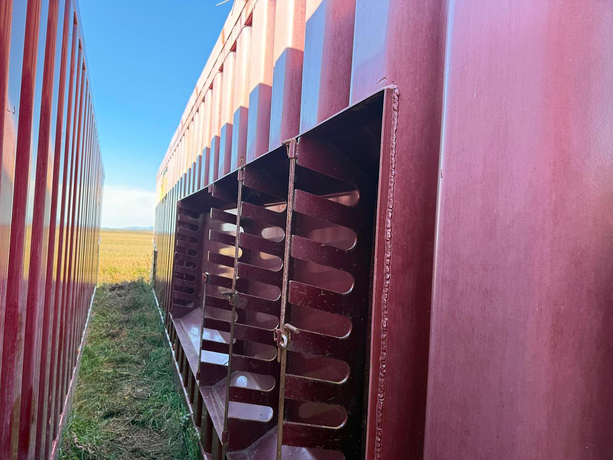 Used 440 BBLS Trailer Mounted Open Top Frac Tank