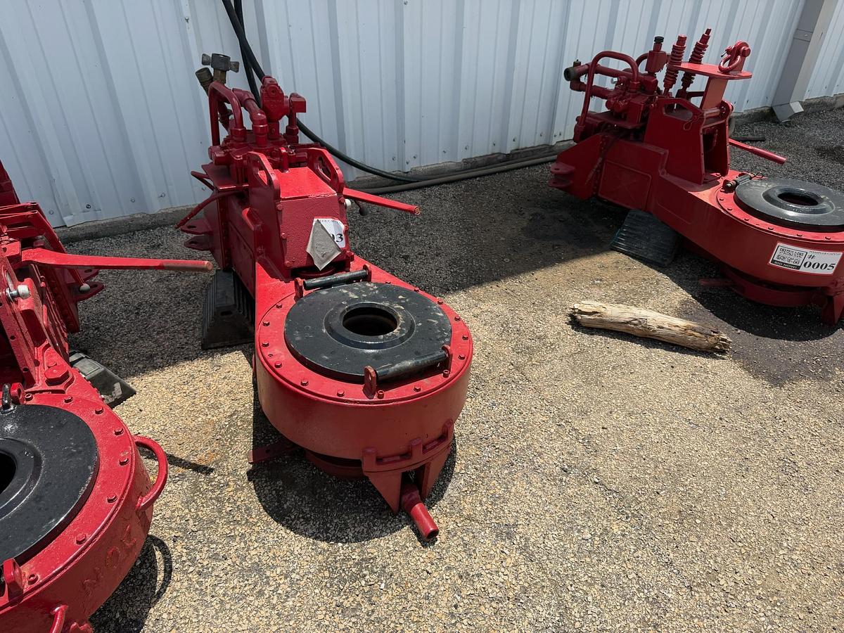 Used Foster 58-93R Hydraulic Tubing Tongs