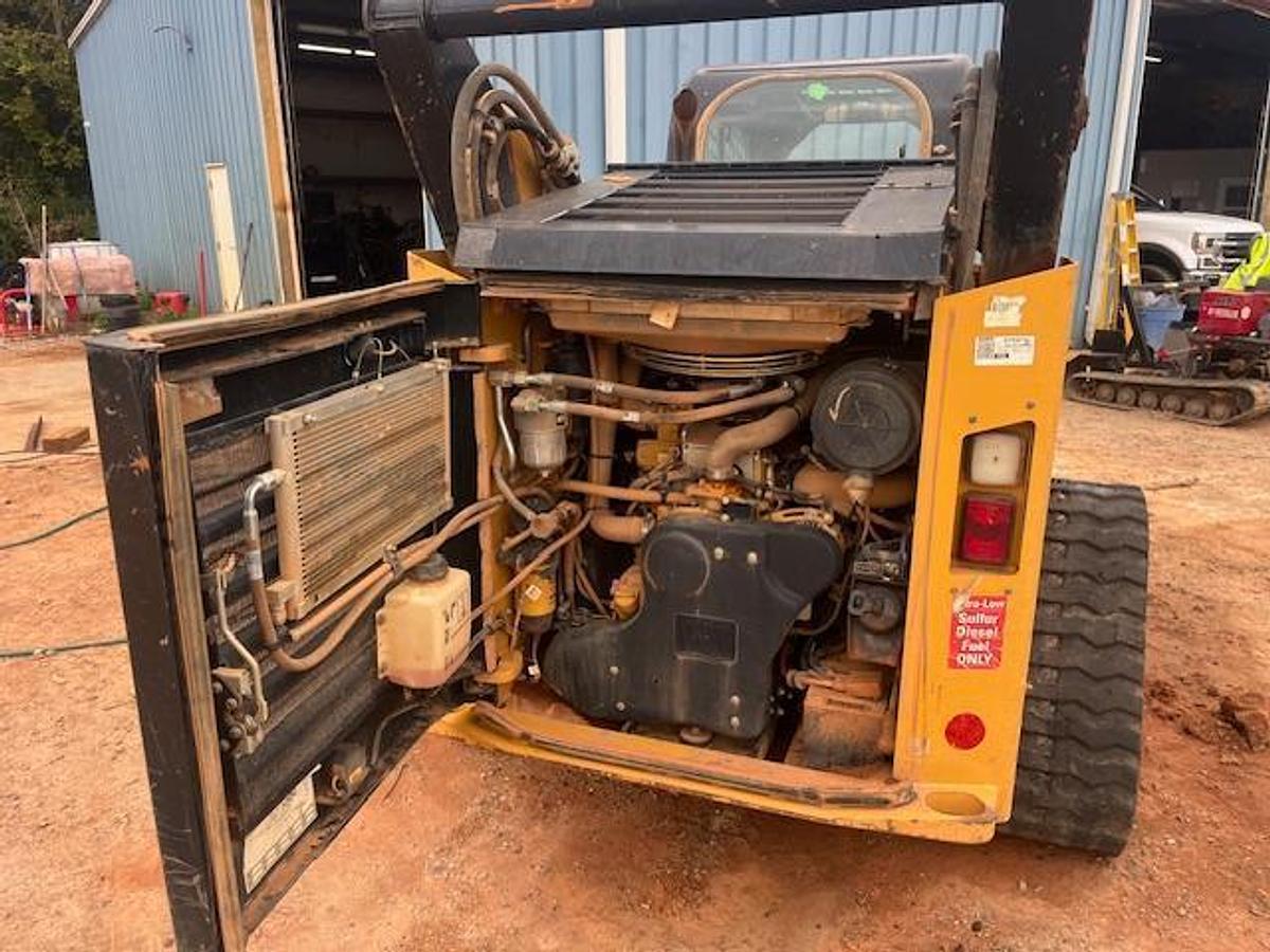 Used 2023 CAT 299D3 Skid Steer