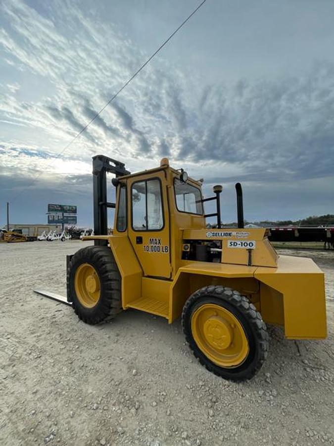 Used Sellick SD-100 10,000lbs Rough Terrain Forklift