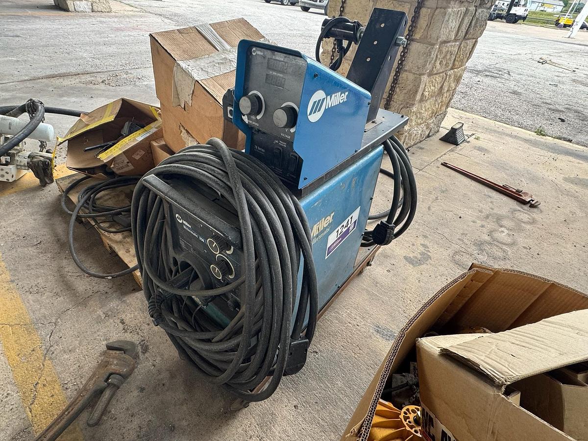 Used Miller Millermatic 250X MIG Welder with Wire Feeder