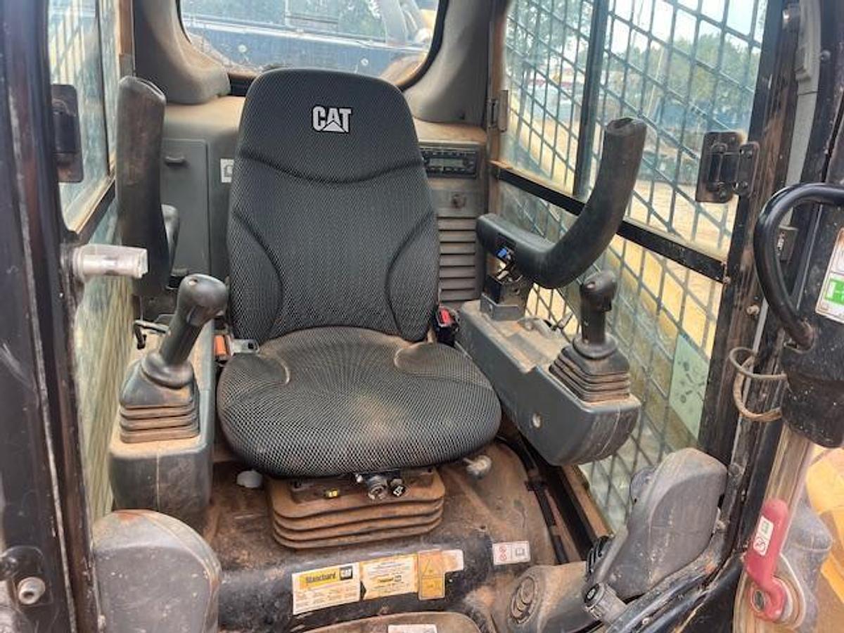 Used 2023 CAT 299D3 Skid Steer