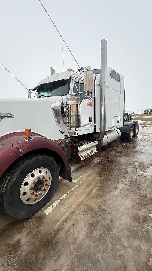 Used 2004 Kenworth Slick Truck
