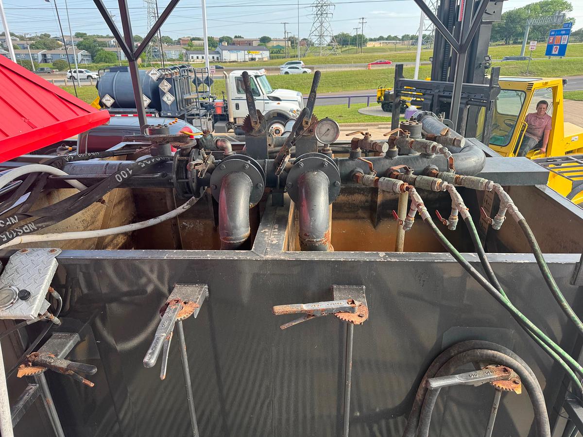 Used 2018 Nov Rolligon Chemical Mixing Unit Big Tex