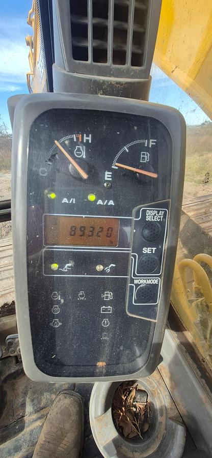 Used 2005 John Deere 200LC Excavator