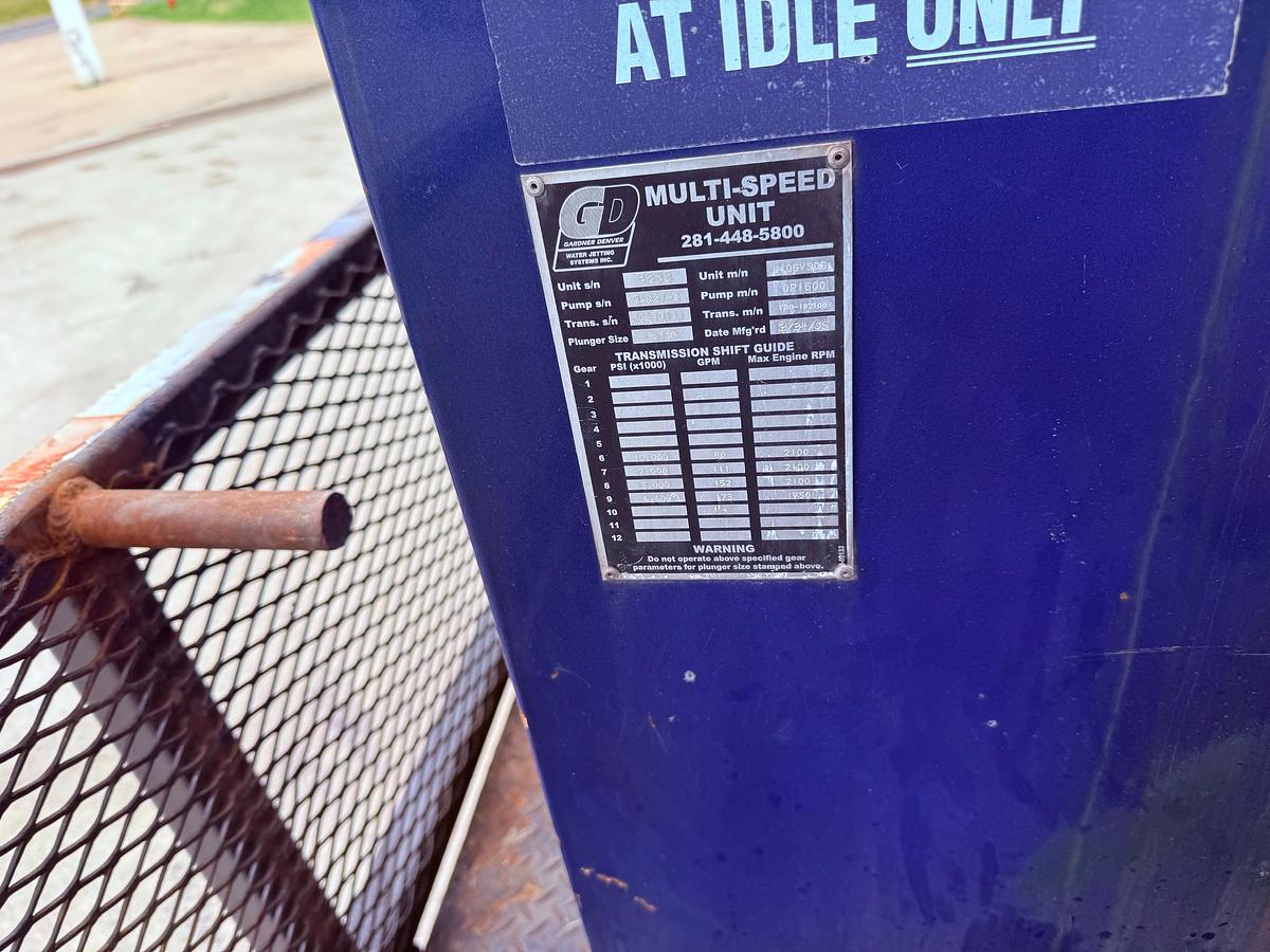 Used 2005 Kenworth T800 Pump Truck - Gardner Denver / OPI 10K Triplex Pump - Fully Functional!