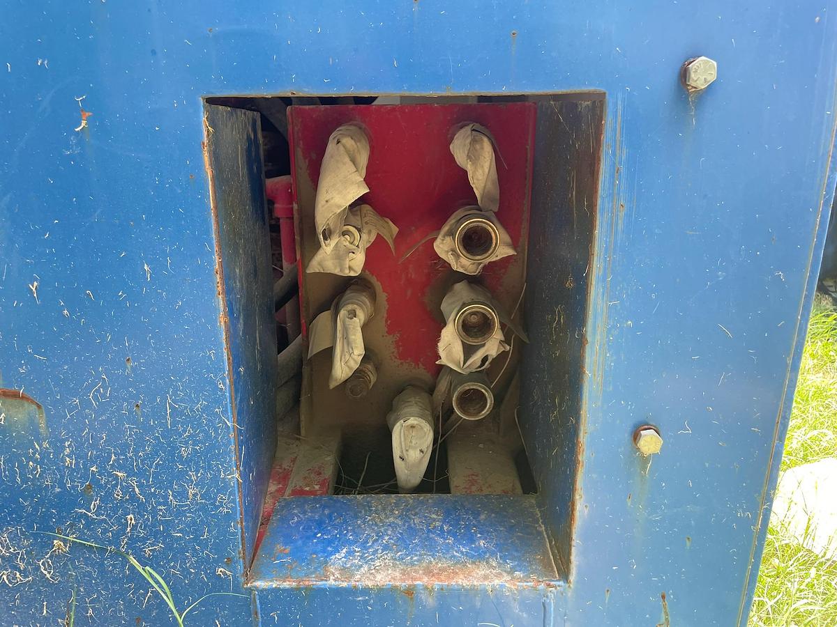 Used DS 320 4-Station Closing Unit