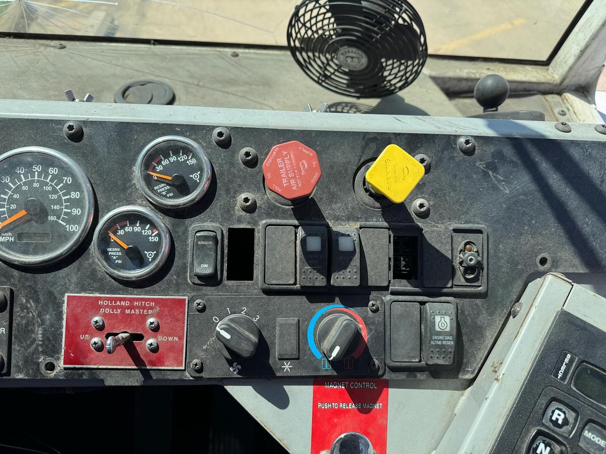 Used 2019 Autocar 4x2 Spotter Truck