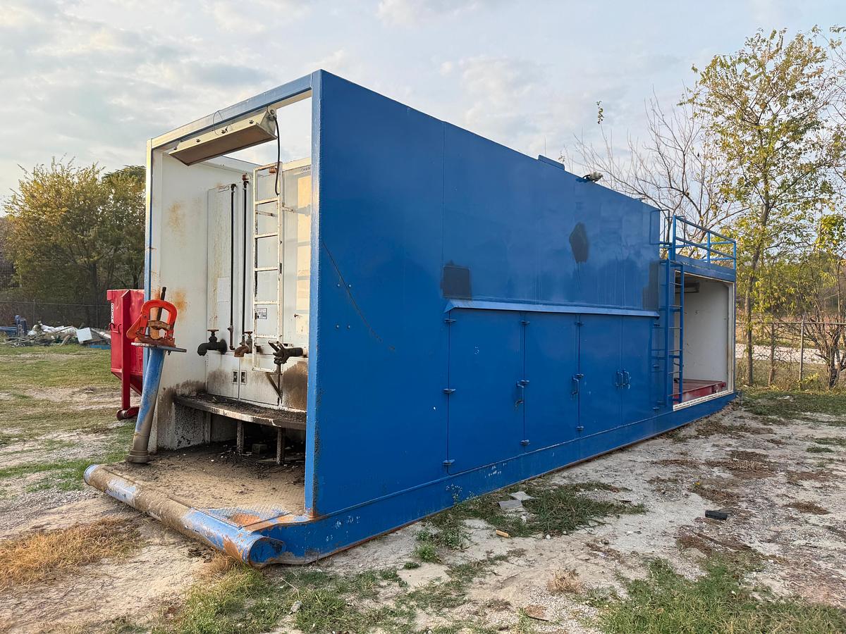 Used DS 320 4-Station Closing Unit