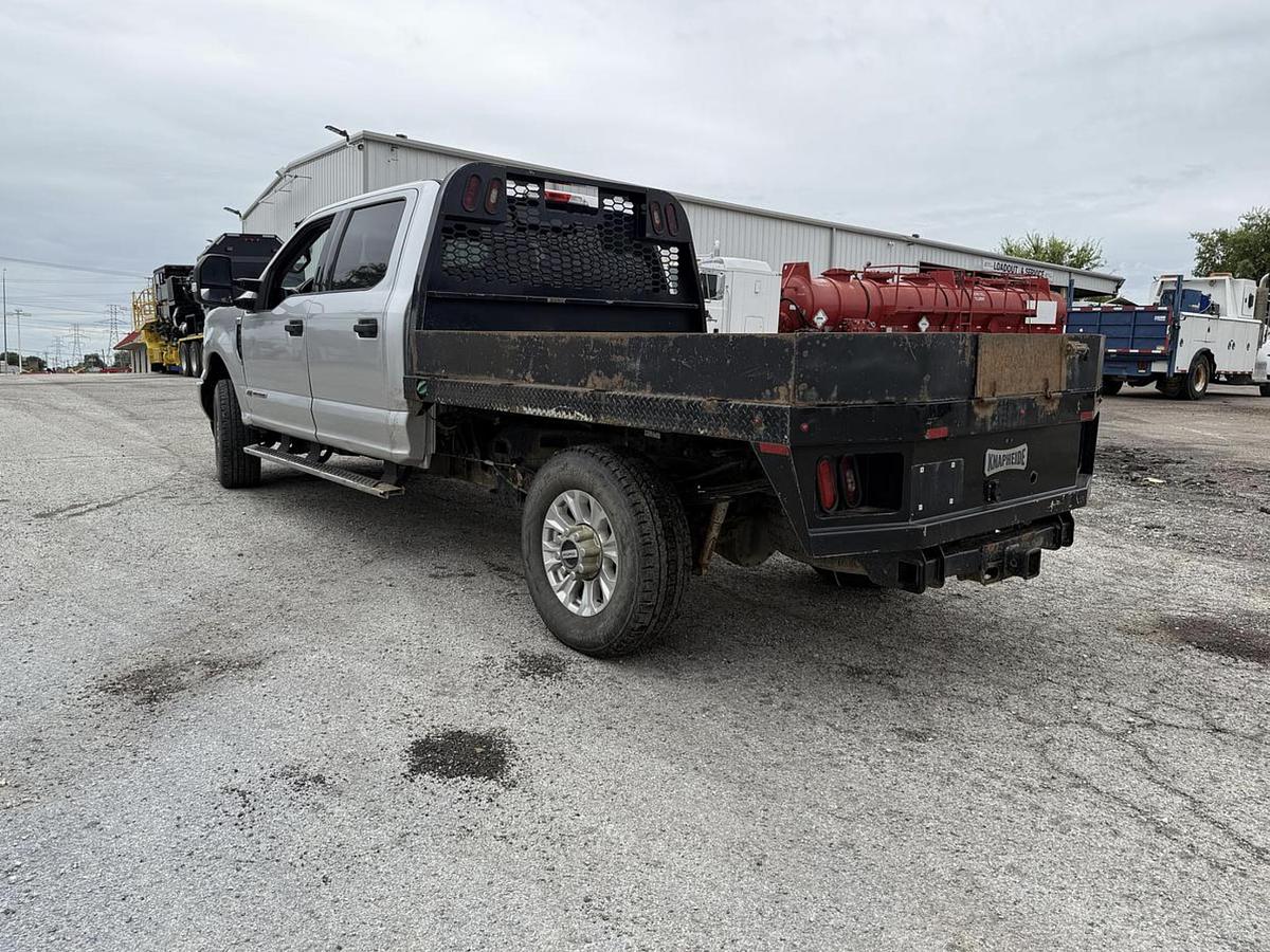 Used Ford F350 XLT 6.7L Power Stroke With Flatbed