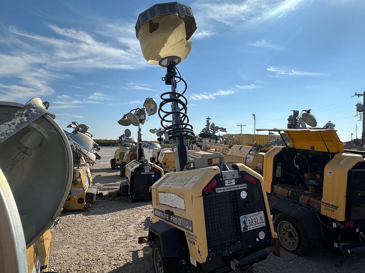 Used Allmand Night-Lite Pro 2 8kw Light Plant with Cat Engine Inoperable.