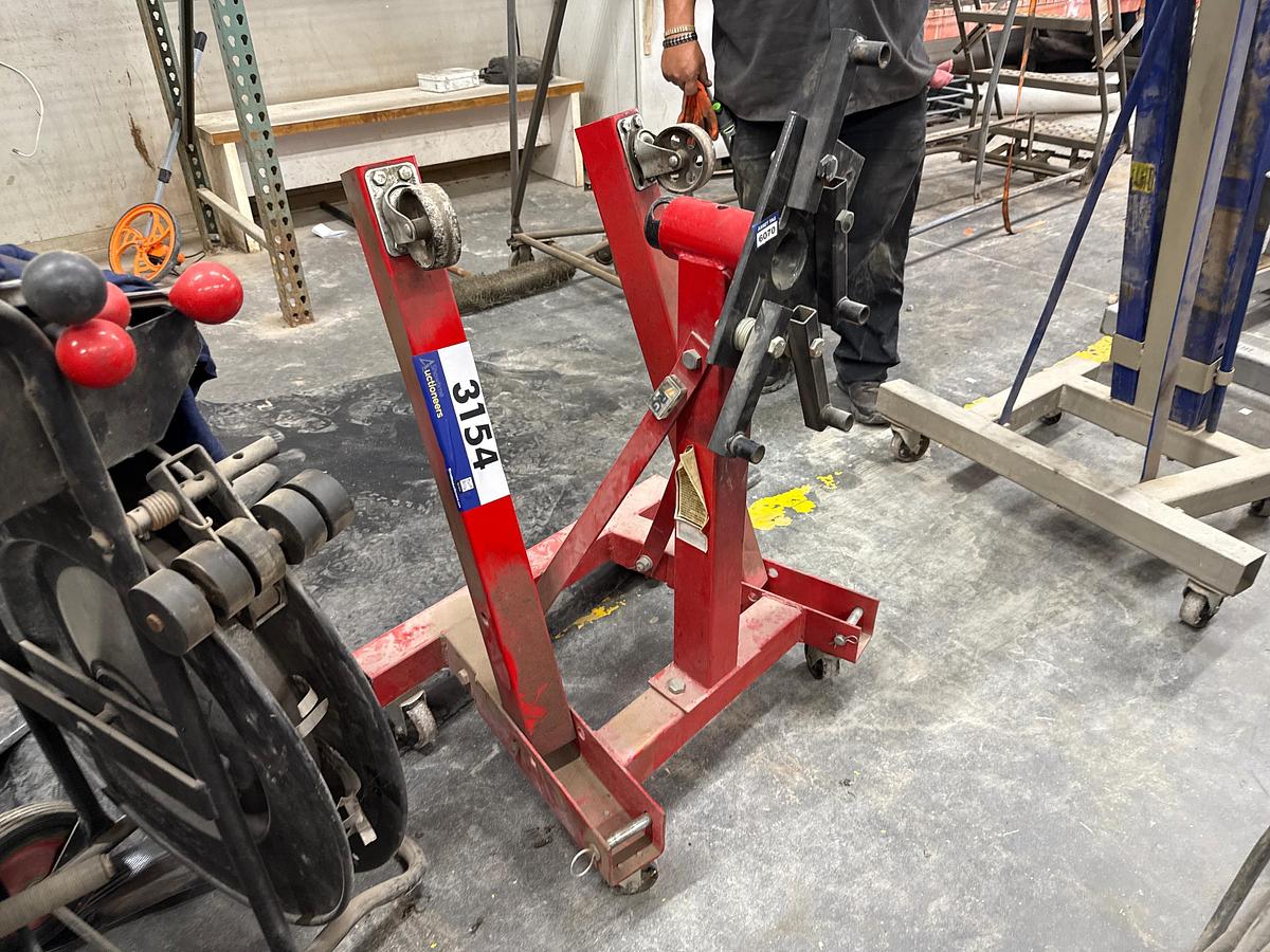 Used 2,000lb Foldable Engine Stand