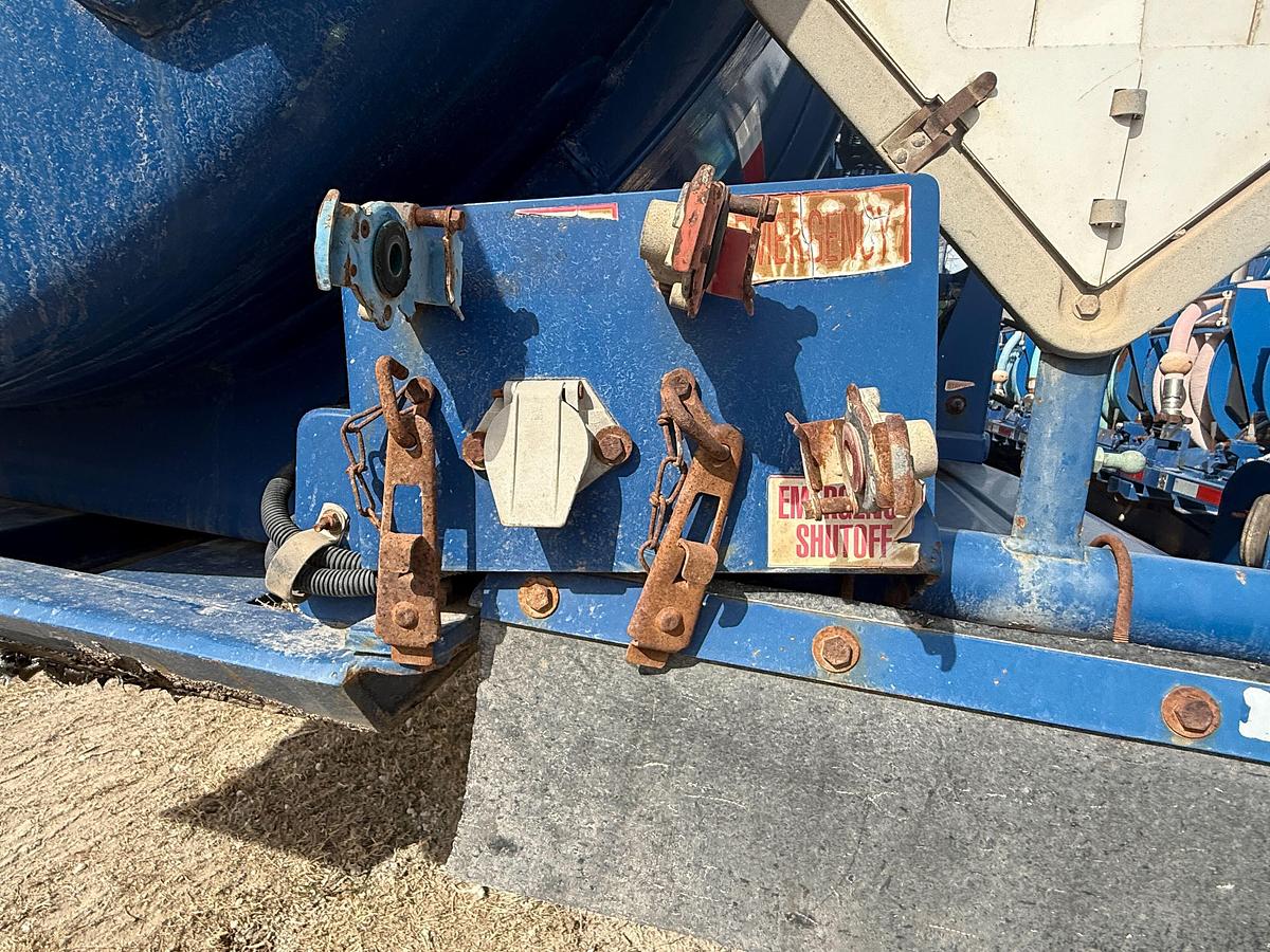 Used 2013 Worley 5,000-Gal Transport Trailer