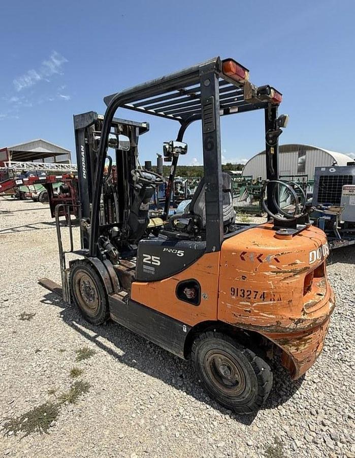 Used 2012 Doosan G25P-5 Forklift