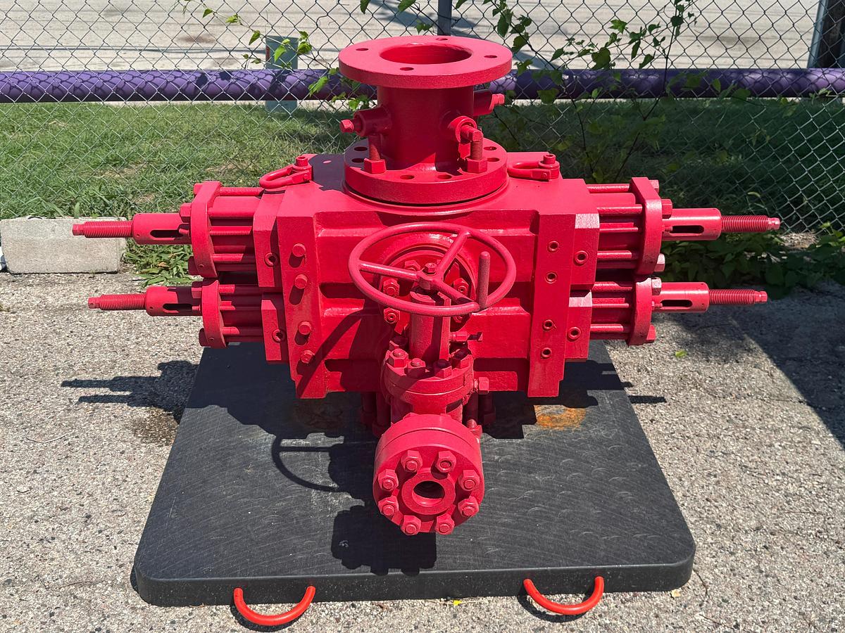 Used Shaffer 7 1/16 x 3,000 Double Hydraulic BOP