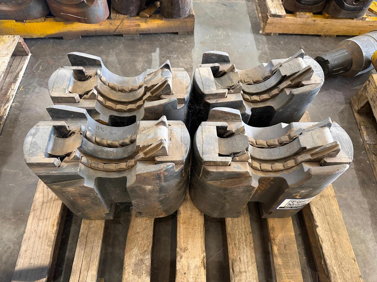 Used (2) Sets Cameron 13 5/8 Type U Pipe Rams (Times the Money)