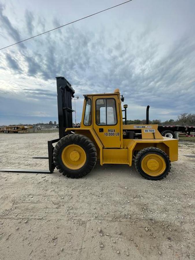 Used Sellick SD-100 10,000lbs Rough Terrain Forklift
