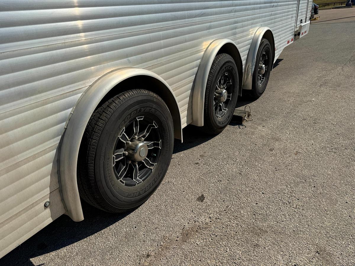 Used 2024 Sundowner Work Horse 28GN Trailer