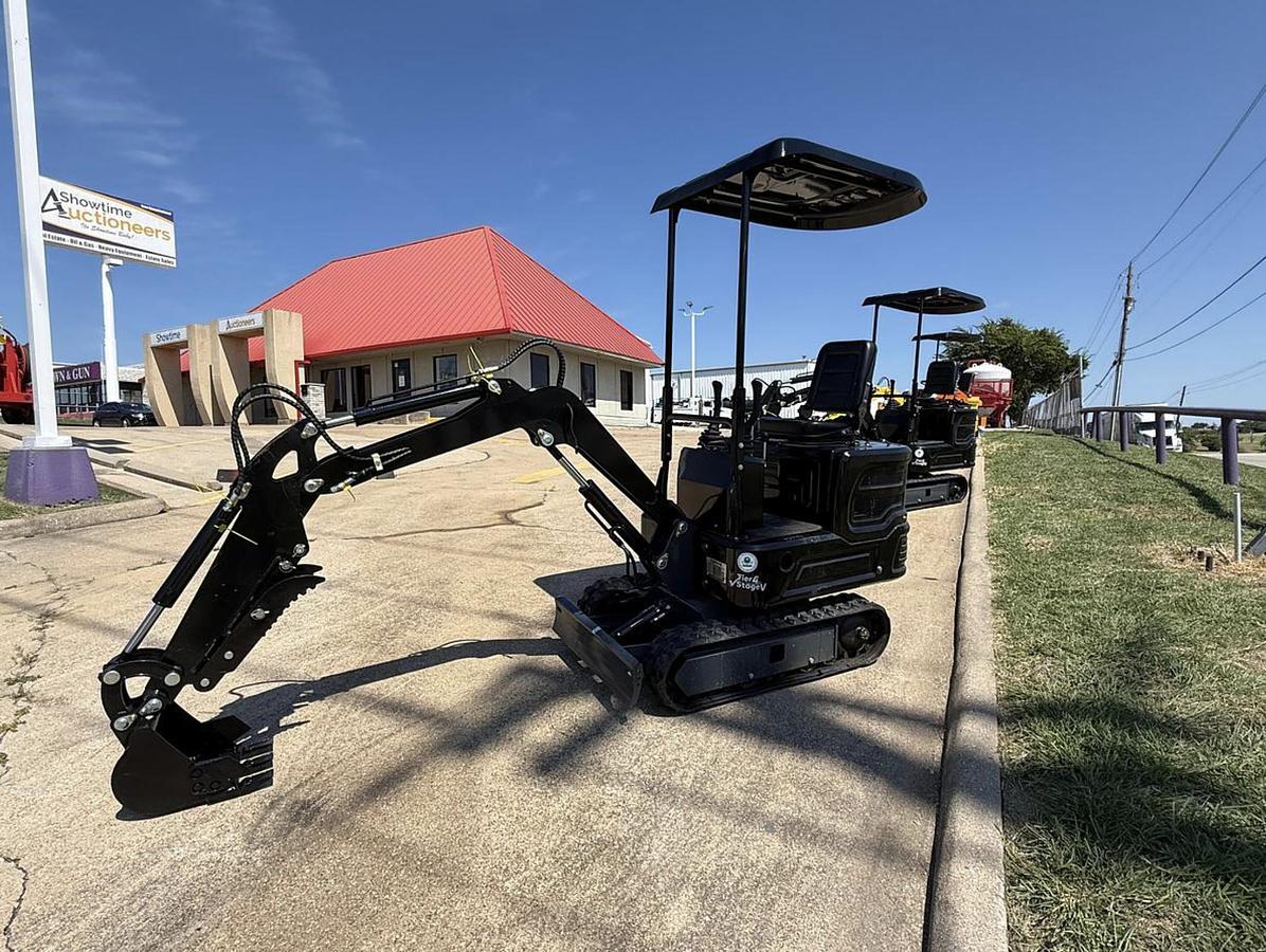 Used 2025 Dig Master DM105 Excavator