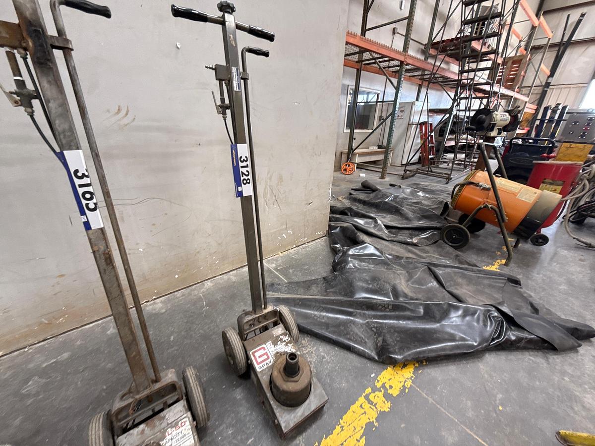 Used Gray 25 Ton Air Jack