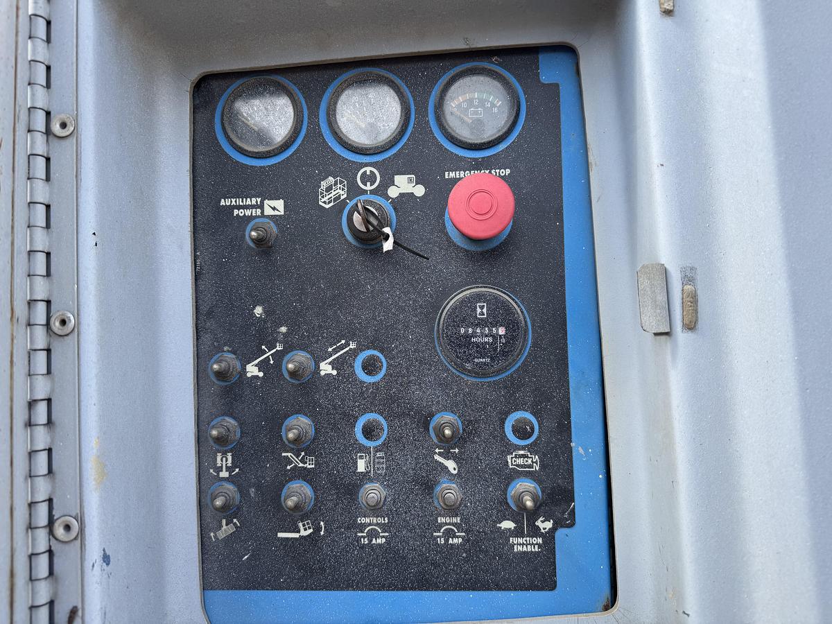 Used 2002 Genie S-65 4x4 Telescopic Boom Lift