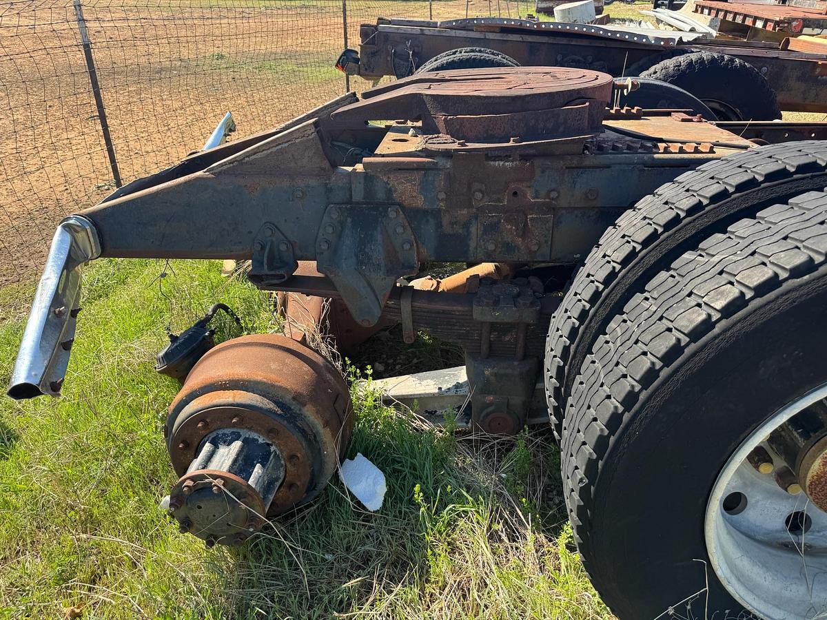 Used Day-cab Semi Truck