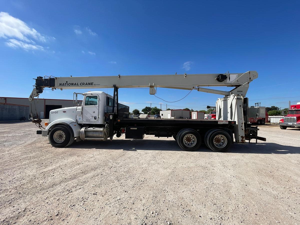 Used 2012 Peterbilt 367 Service Truck with National 900A Crane