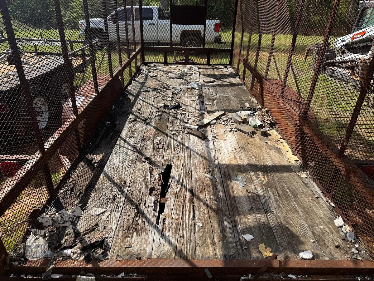 Used 2002 Trash Trailer