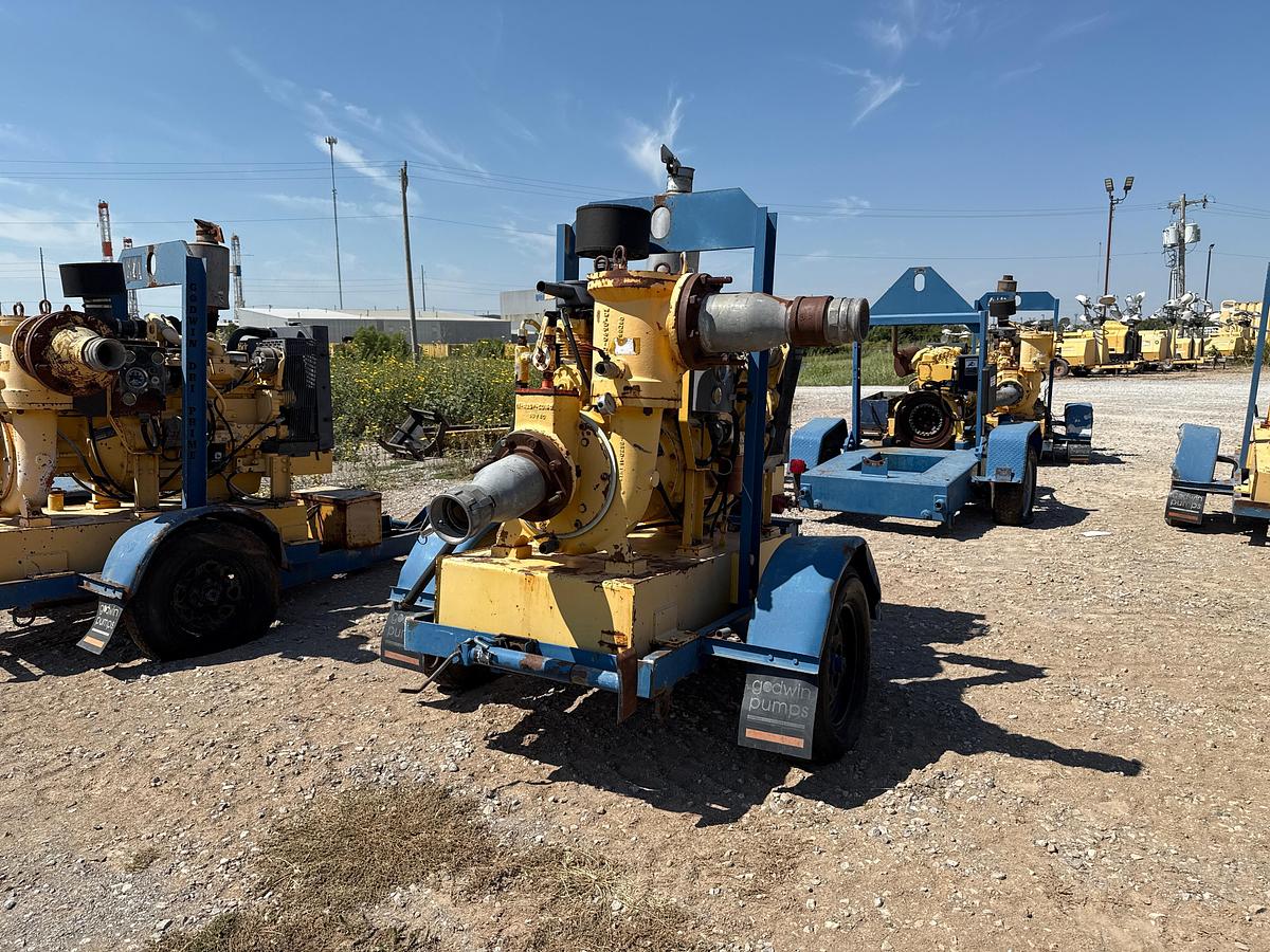 Used Godwin Transfer Pump with a John Deere 4.5L Diesel on a Trailer