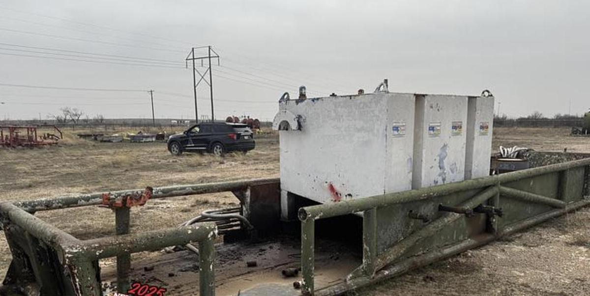 Used Junk Box,36' x 8'