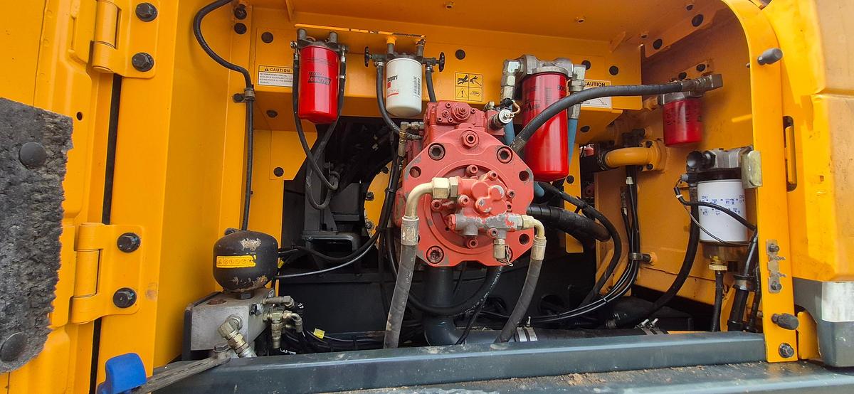 Used 2012 Hyndai 380 Excavator