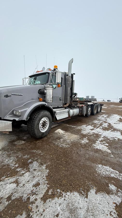 Used 2008 Kenworth Winch Truck