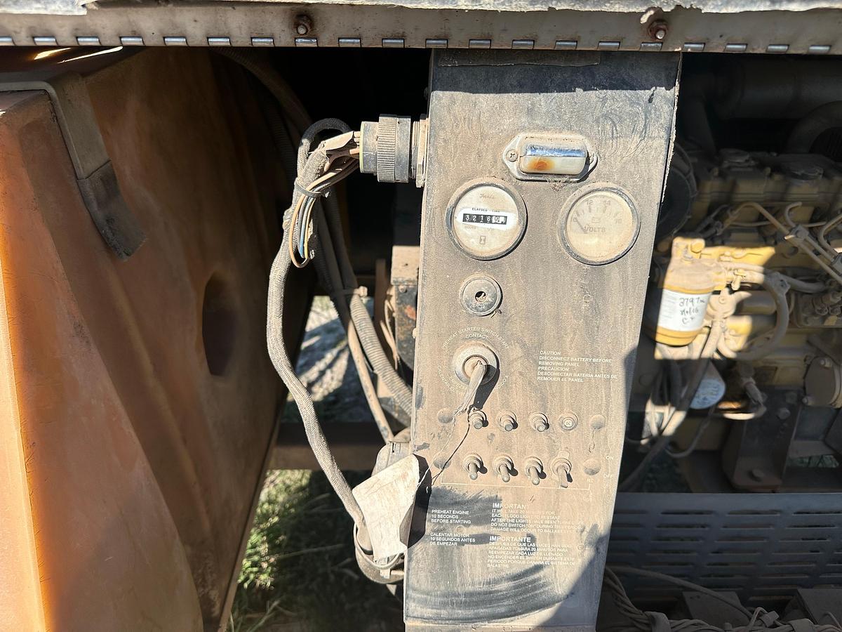 Used Warrner Power Systems Light Plant, Inoperable, Bad Tires, Cat Engine