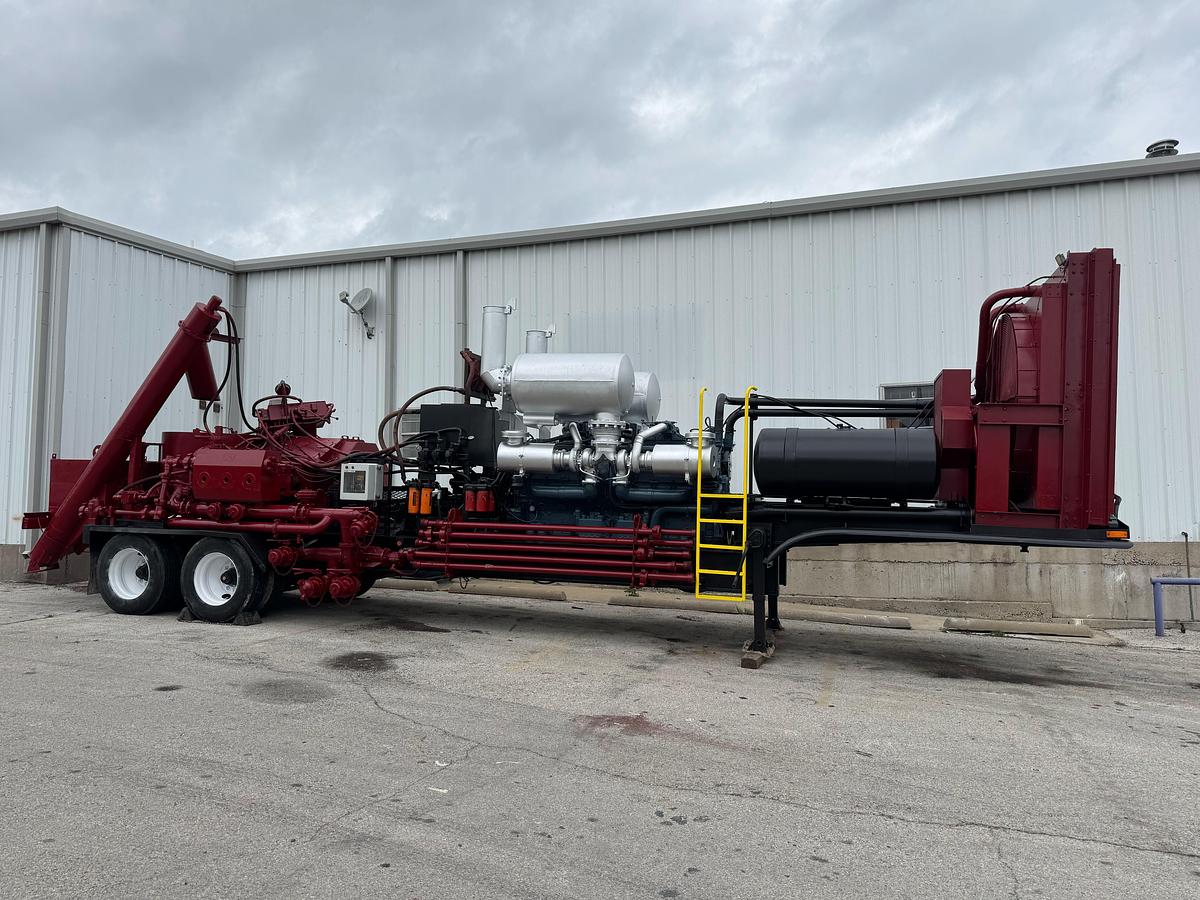 Used Blender with SPM 2250 HP Triplex Pump, Detroit 16V Engine & Allison Transmission