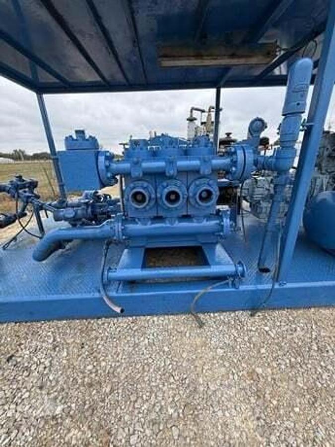 Used EWS W440 Triplex Pump