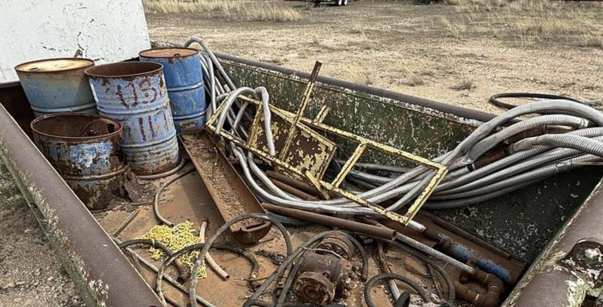 Used Junk Box,36' x 8'