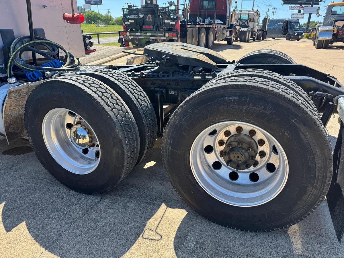Used 2015 Peterbilt 579 6x4 Sleeper Truck Tractor