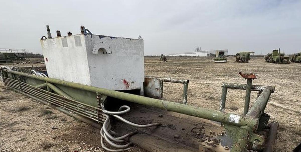 Used Junk Box,36' x 8'