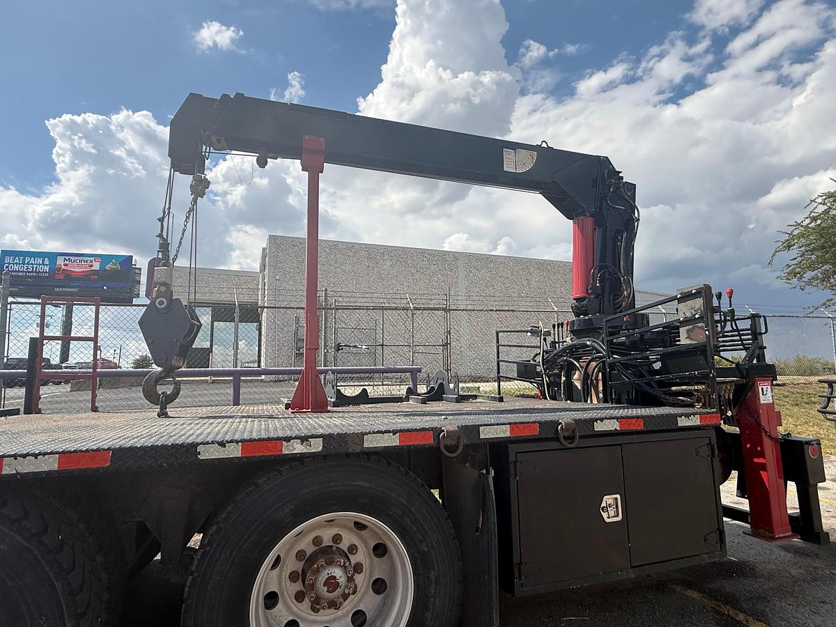 Used 2006 Western Star 4900 Boom Truck, Sleeper