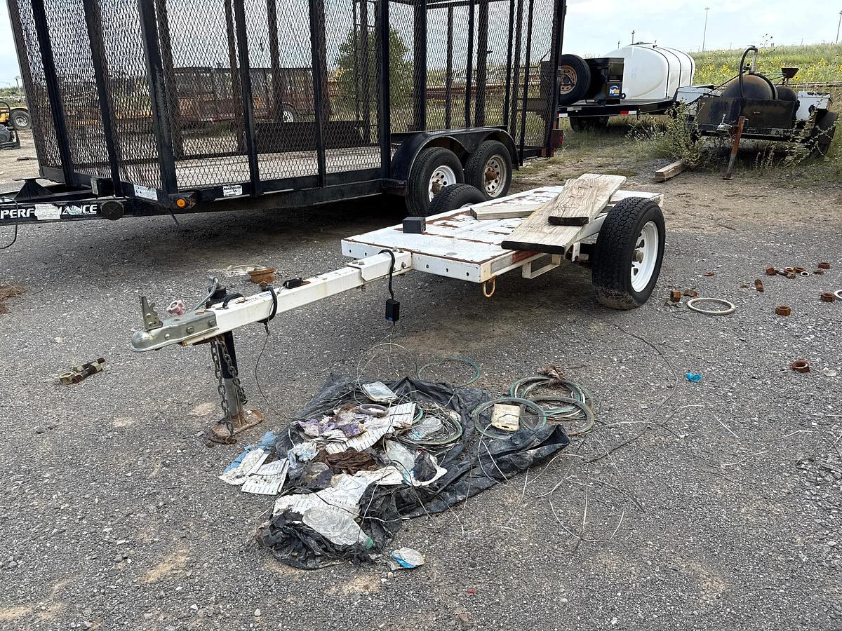Used Single Acle Utility Trailer 3 by 7 ft Utility Trailer