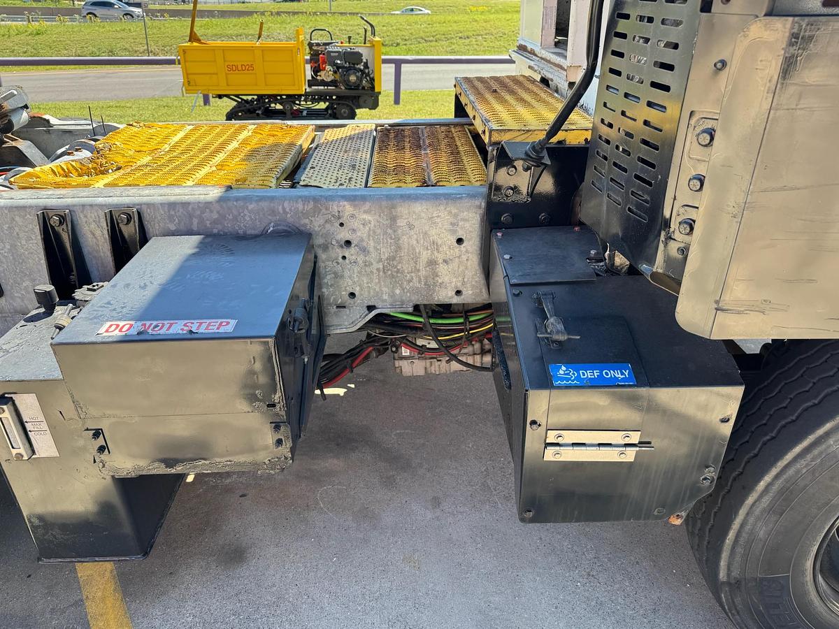 Used 2019 Autocar 4x2 Spotter Truck