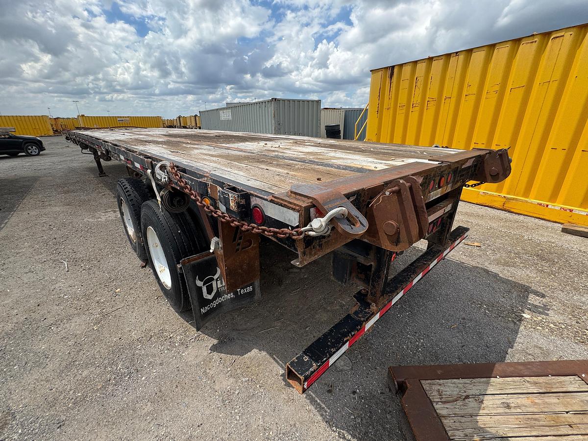 Used 2011 Bright Piggyback Flatbed Trailer
