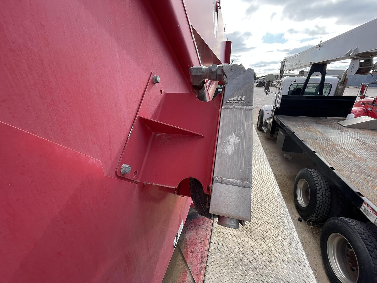 Used 2013 Peterbilt 367 Boom Truck Crane