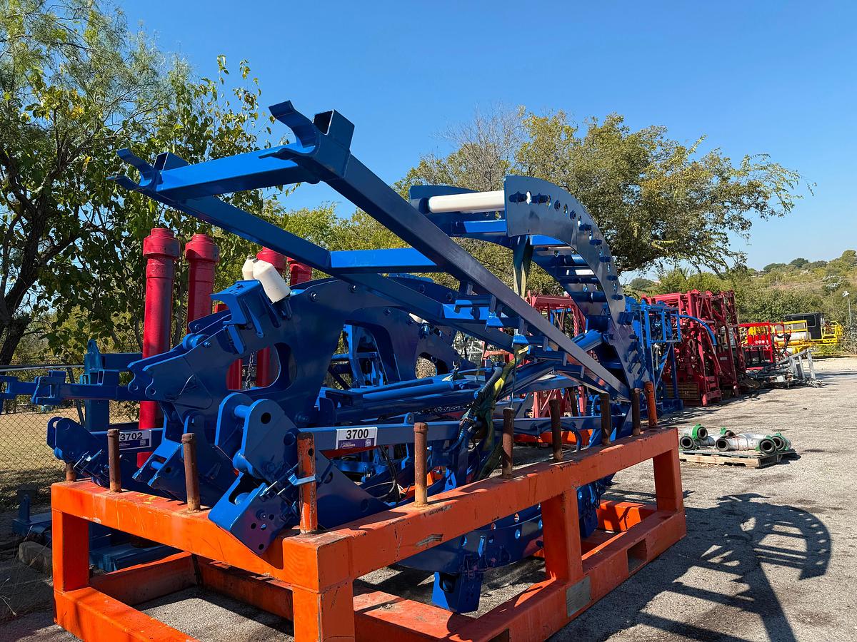 Used 100'' Gooseneck