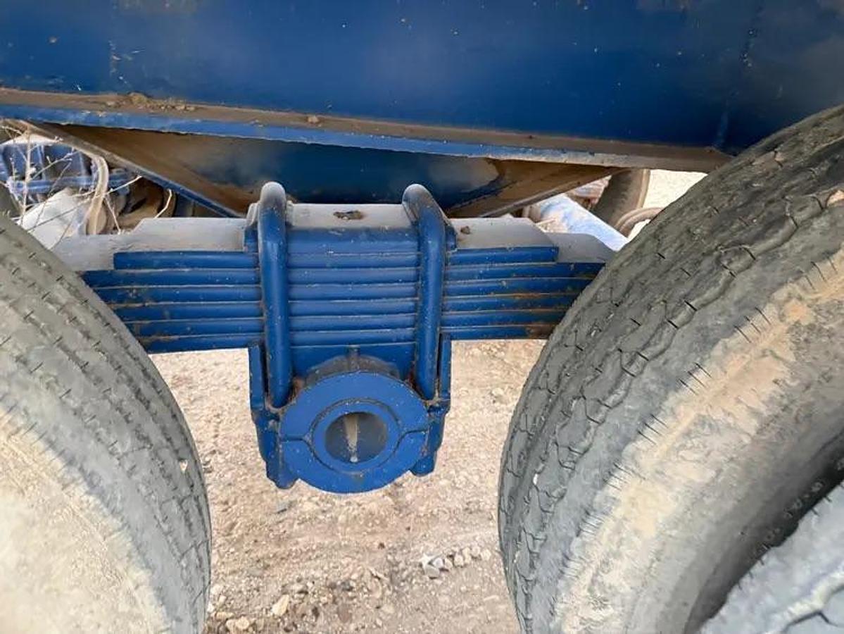 Used 1983 KT 40x96 Drop Deck Lowboy