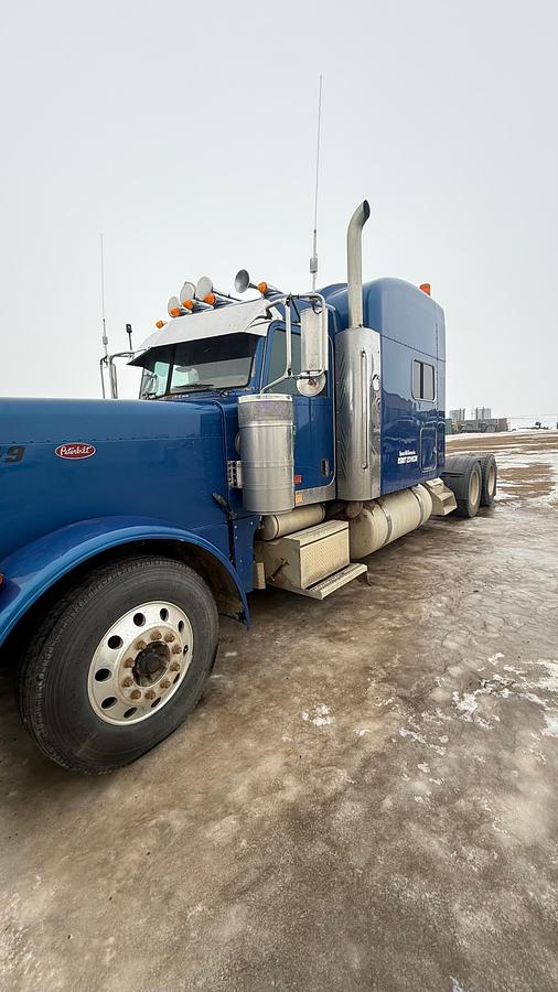 Used 2006 Peterbilt Slick Truck