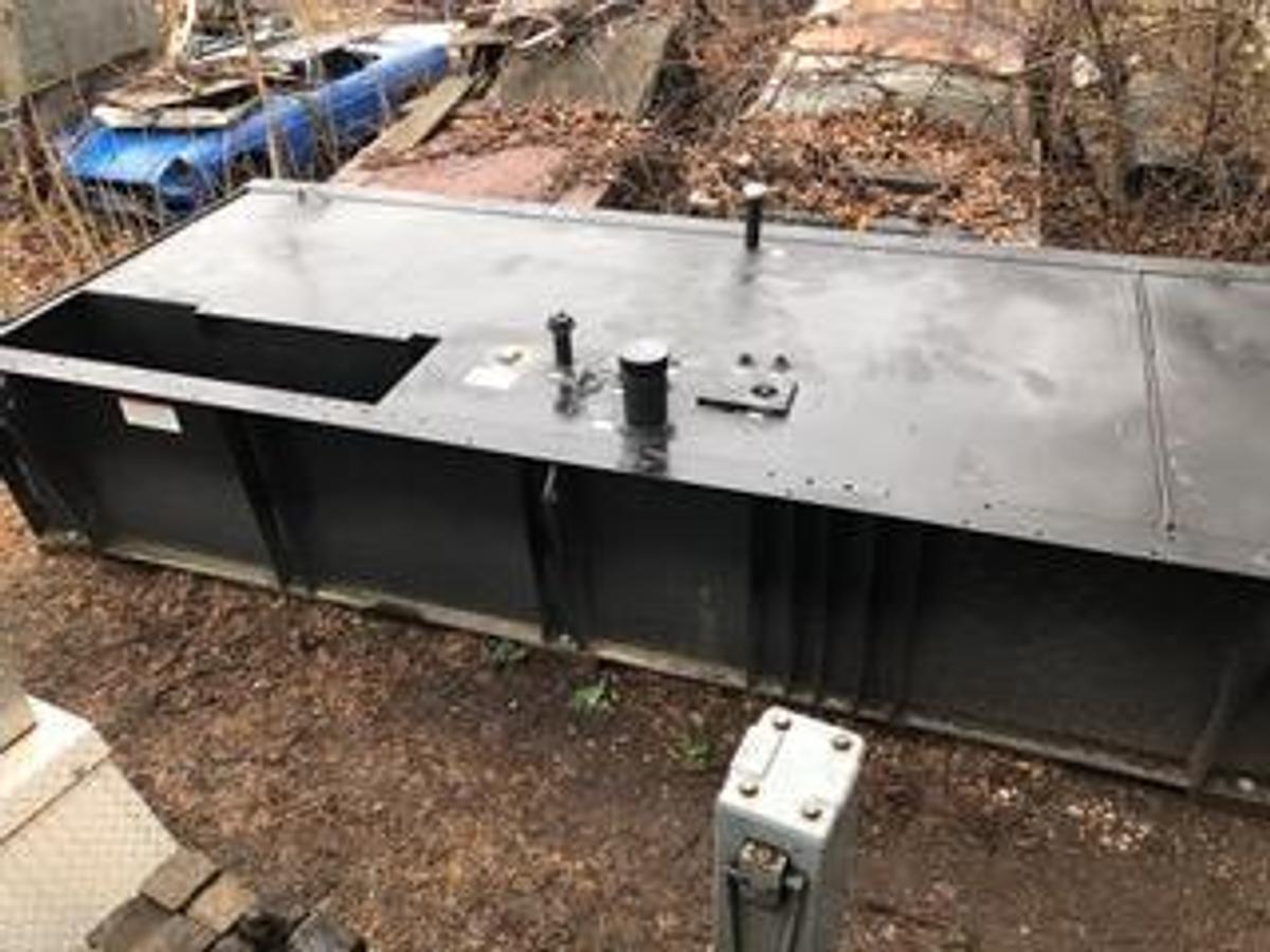 Used 2018 HennigFuel Tank - 1420 Gallons (Never Seen Fuel)