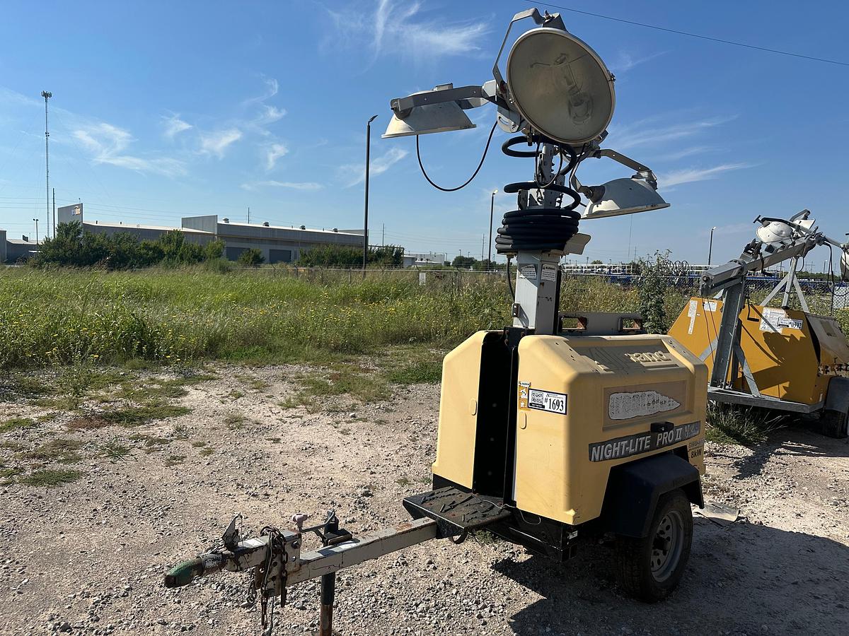 Used Allmand Night-Lite Pro 2 8KW Light Plant with CAT Engine