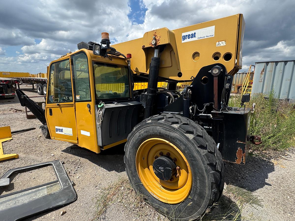 Used 2012 Caterpillar TL1255 Telehandler